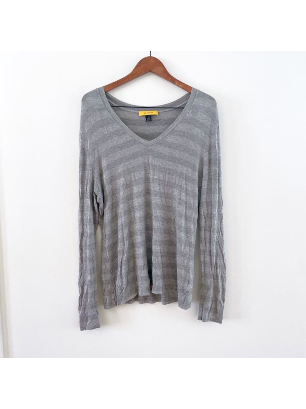 St. John Silver V Neck Tee, Size XL